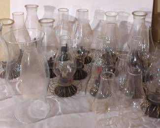15 Candle Hurricanes And Additional Glass Hurricanes