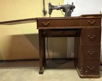 Vintage White Rotary Sewing machine