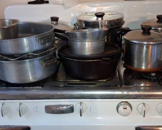 Vintage Revere Ware Copper Bottom Cookware Set