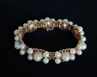 Vintage 14k Gold and Pearl Floral Bracelet
