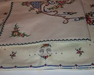 Vintage Hand-Embroidered Cross-Stitch Cotton Tablecloth and Napkins Set