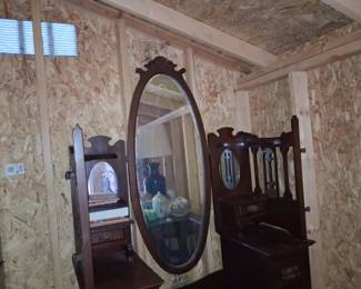 Victorian Oak Triple Mirror Vanity