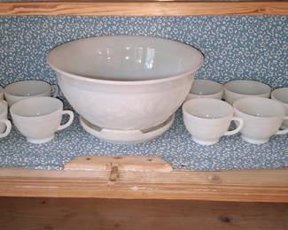 Anchor Hocking Sandwich Pattern Milk Glass Punch Bowl Set