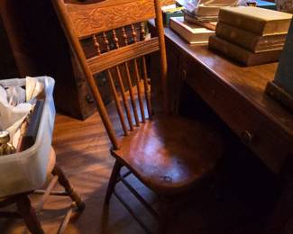 Antique Carved Oak Spindle-Back Side Chair