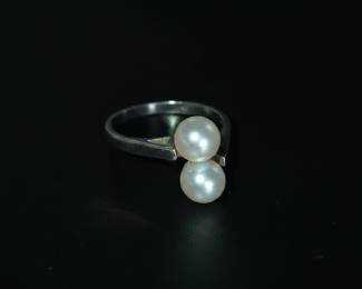 14k White Gold Double Pearl Bypass Ring