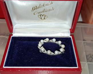 Matoba's Creations Pearl Wreath Brooch