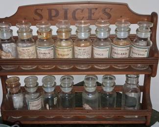 Vintage Spice Islands Spice Rack with 12 Jars