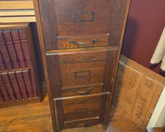 Arts & Crafts Mission Oak Antique 3 Drawer Craftsman File Cabinet