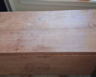 Duncan Phyfe Style Mahogany Drop-Leaf Pedestal Table