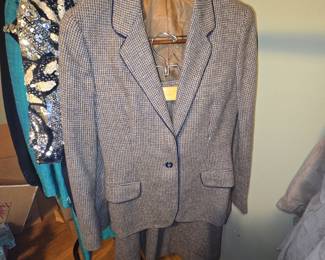 Gordon of Philadelphia Women's Tweed Suit