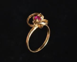 14k Gold Ruby Cocktail Ring