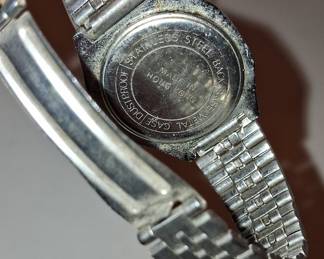 Lesa Vintage Digital LCD Watch