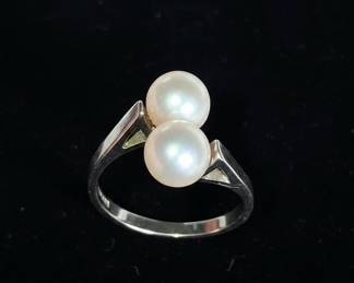 14k White Gold Double Pearl Bypass Ring