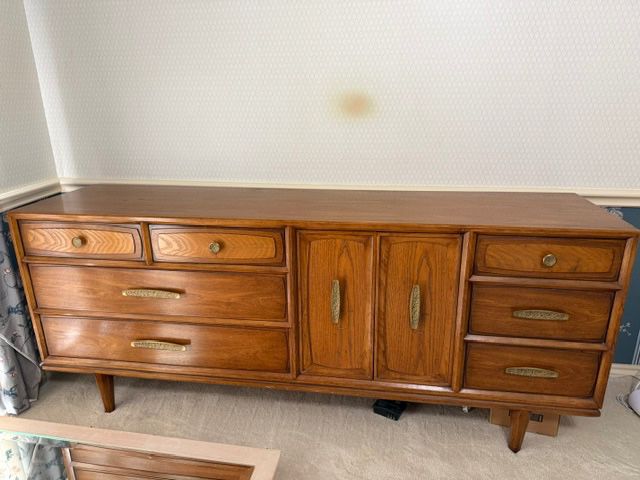 Heritage Mid-Century Modern Dresser
