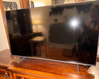 43" Samsung 4K Smart TV