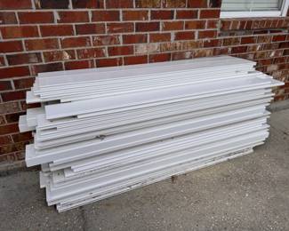 Vinyl Fencing (roughly 42 pieces)