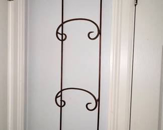 3 tier wall-mount plate rack