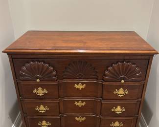 Wood chest of drawers, the American craftsman collection by Stanley