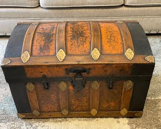Restored Dome Top Trunk. Hide the Kids Toys, Magazines or Off Season Clothes