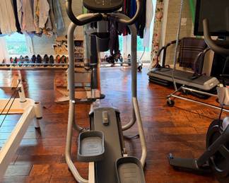 Precor EFX Elliptical Trainer