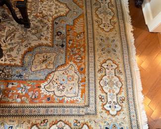 8 1/2’x11ish Lovely rug, matches the diningroom chairs like it was made for it!!!