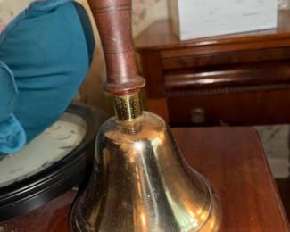 Bell for beckoning