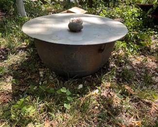 cast iron pot