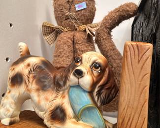 Cocker spaniel bookend with plush teddy bear