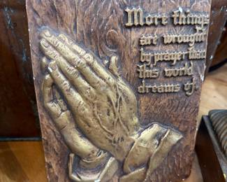 Praying hands wall plaque with prayer verse