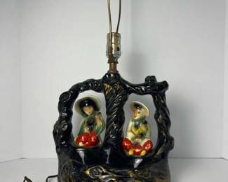 119 figuralasianstyleceramictablelamp