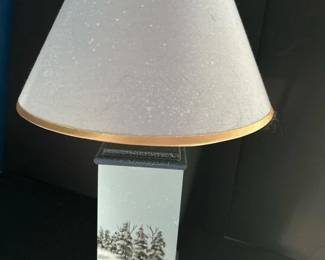 019 handpaintedwinterscenetablelamp