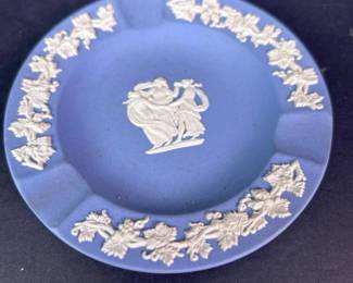 170 smallwedgwoodbluejasperwareashtrayw