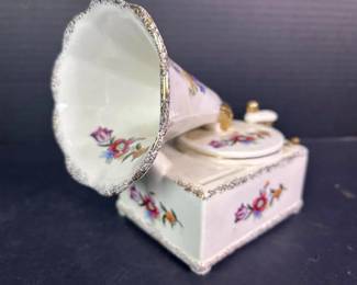 165 porcelaingramophonestylefloralmusic