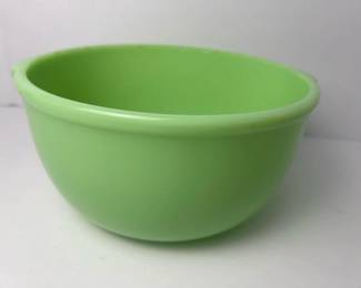 028 vintagegreenglassmixingbowl