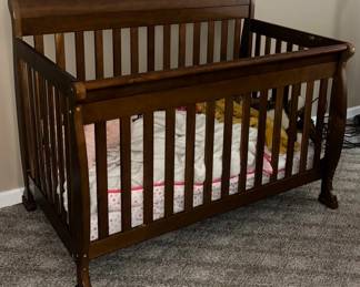 DaVinci Kalani 4in1 Convertible Crib in Espresso Finish