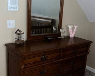Traditional Dark Wood Double Dresser with Arched Landscape Mirror