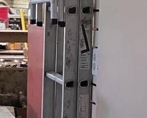 Aluminum Extension Ladder
