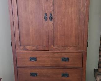 Bassett Mission Style Armoire