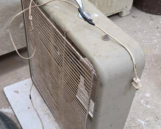 Vintage Lasko Box Fan second image