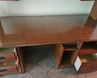 Oak Mission Style Desk with Hutch third image