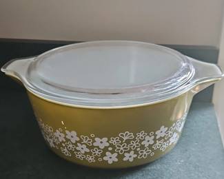 Vintage Pyrex Crazy Daisy Casserole Dish