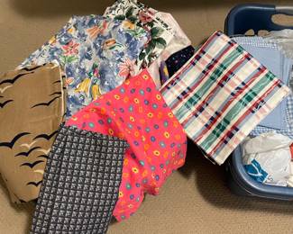 Vintage fabric Quilting Craft Clothes