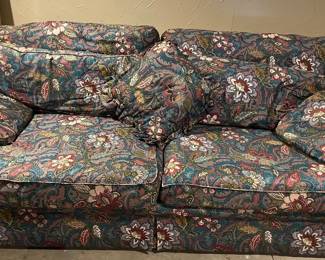 Couch set