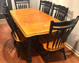Table & Chairs