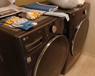 washer and dryer are not for sale only items on top of them