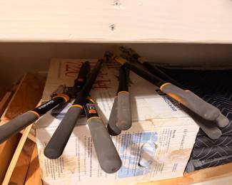 Tools, Furniture & Decor Galore on Racquet Club — estate sale item photo 6