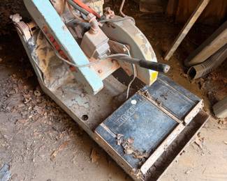 Tools, Furniture & Decor Galore on Racquet Club — estate sale item photo 12