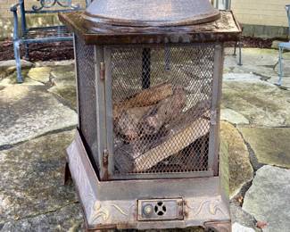 Outdoor fire pit