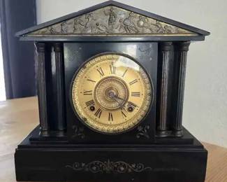 HJ147VVintage mantle clock