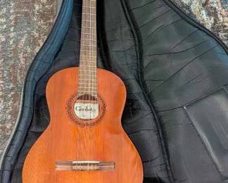 HJ131VClassic Cordoba Nylon String Acoustic Guitar With Gig Bag